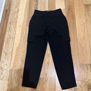Express Women Black Cargo Pocket Pants size small mid rise / ankle